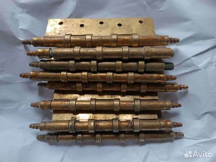 Петли для дверей