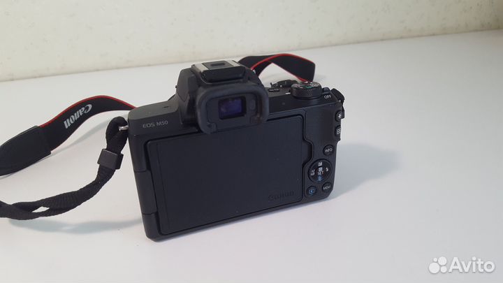 Беззеркальная камера Canon EOS M50 kit