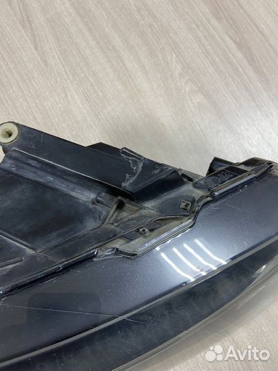 Правая фара поло седан оригинал VAG