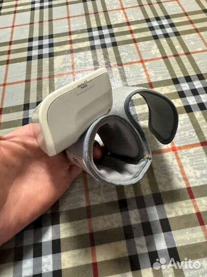 Тонометр на запястье omron