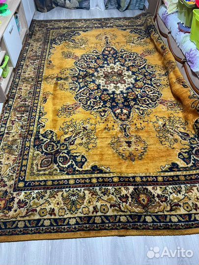 Ковер шерстяной