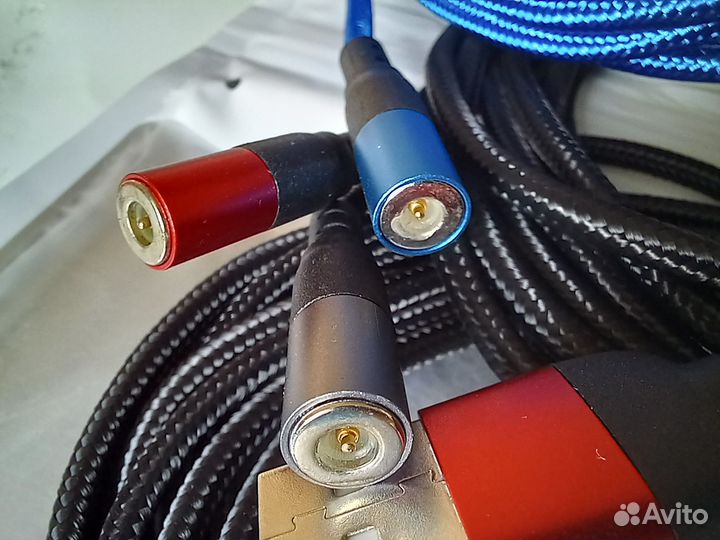 Магнитный зарядный кабель USB