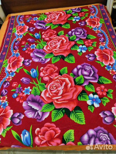 Велюровые покрывала-накидки времён СССР