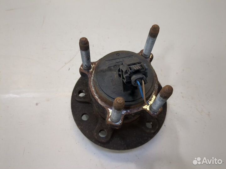 Ступица (кулак, цапфа) Saab 9-3, 2010