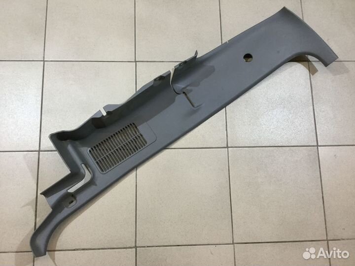 Обшивка стойки задней левая Мазда BT-50 06-12г