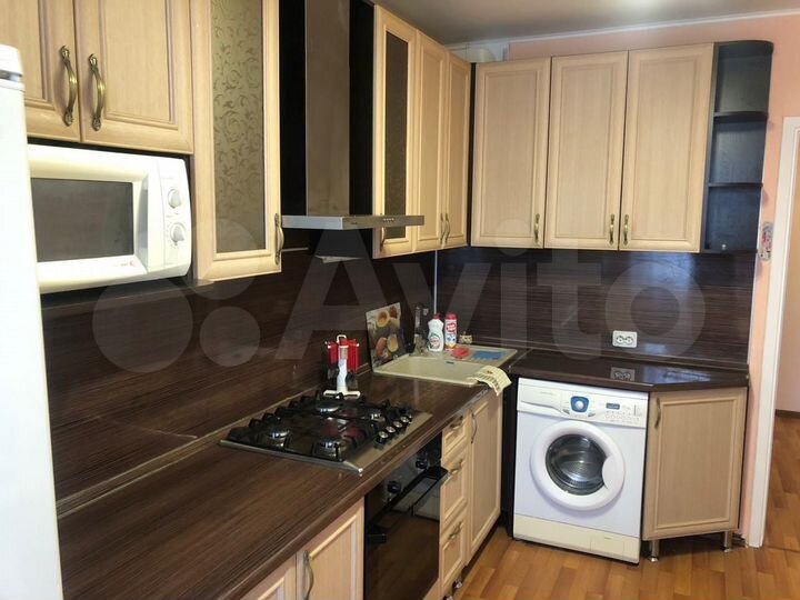 2-к. квартира, 56 м², 9/9 эт.