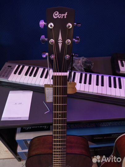 Акустическая гитара массив красного дерева Cort