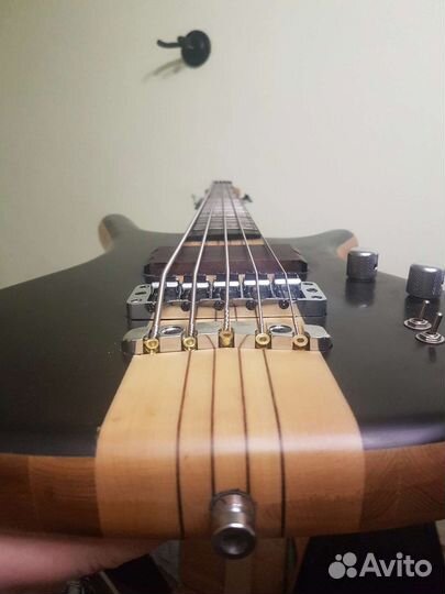Бас гитара 5 струн