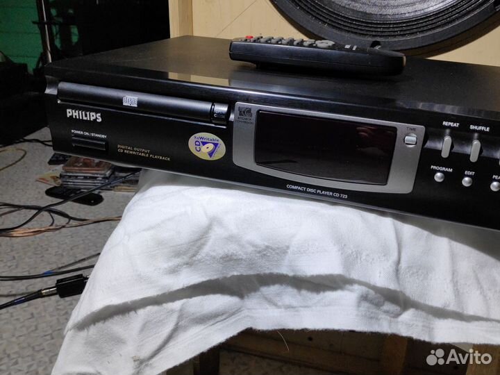 Сд проигрыватель Philips CD 723