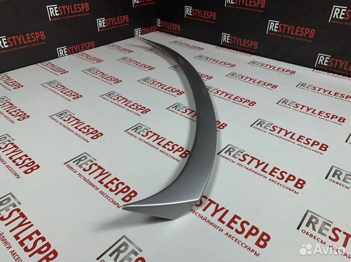 Спойлер На багажник Toyota Camry 70 Серебро