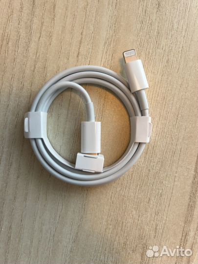 Кабель на iPhone usb c lighting