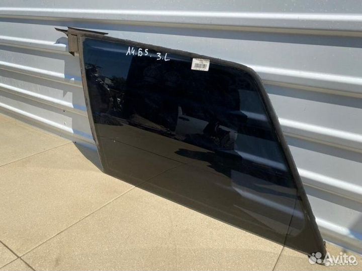 Стекло треугольник заднее левое Audi А4 B5