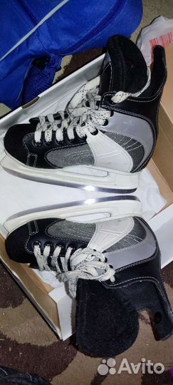 Коньки хоккейные