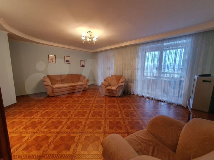 4-к. квартира, 110,5 м², 4/10 эт.