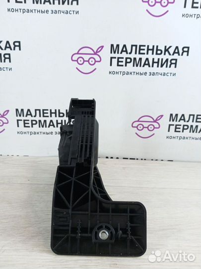 Педаль газа BMW X7 G07 G30 2020 35426871053