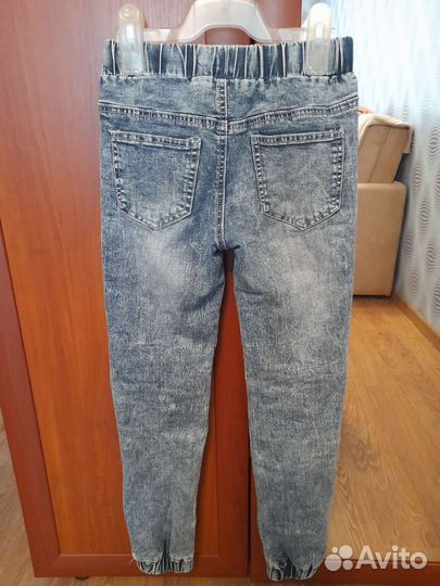 Продам утеплённые джинсы