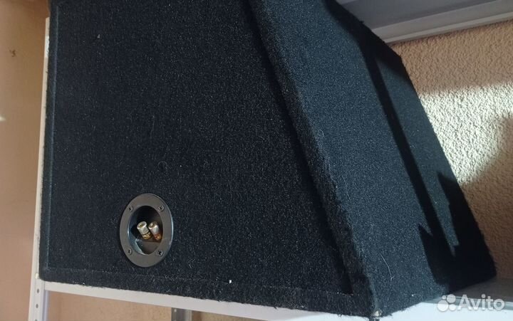 Сабвуфер с усилителем и накопителем