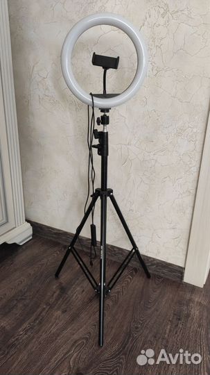 Кольцевая лампа со штативом 26см