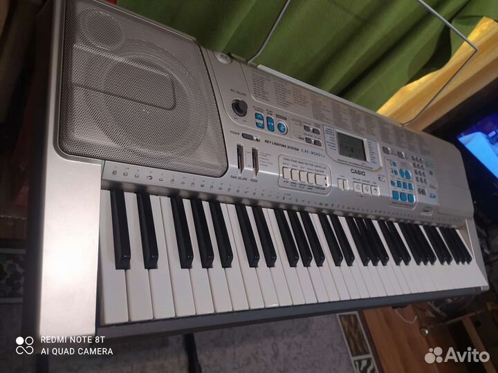 Синтезатор Casio lk 300tv