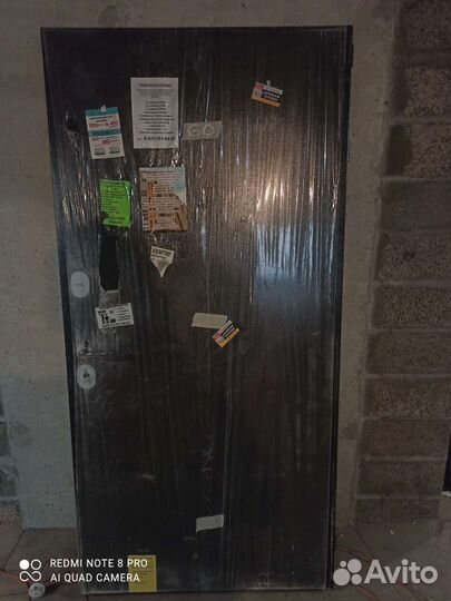 Дверь входная металлическая новая
