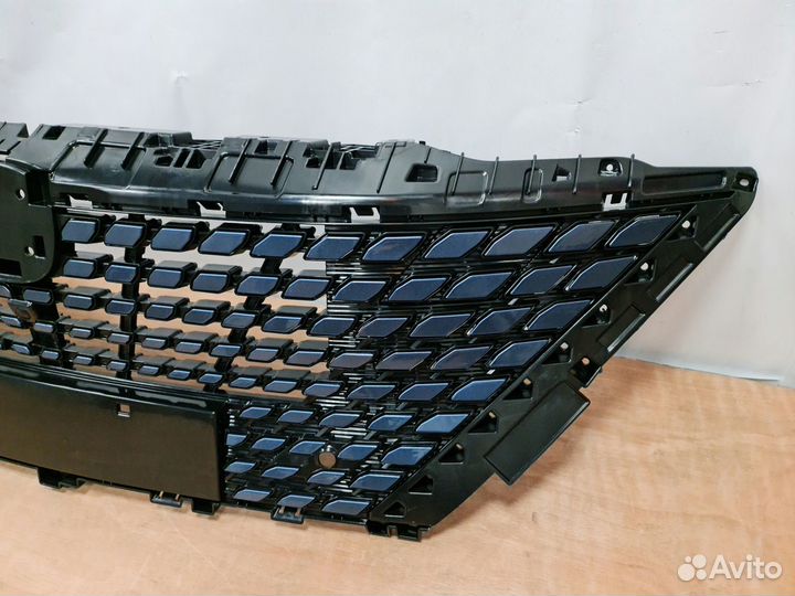 Решетка радиатора верхняя Changan UNI-T