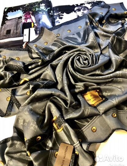 Платок шаль шарф Louis Vuitton Джинсовая симфония