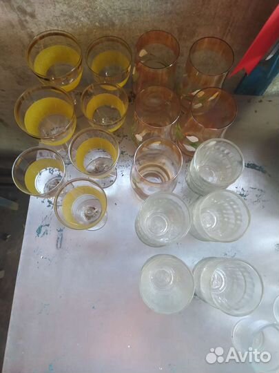 Посуда: бокалы, фужеры, кружки, тарелки