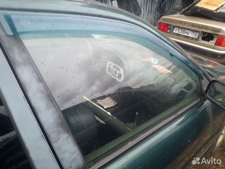 Стекло переднее правое Мицубиси Лансер 7