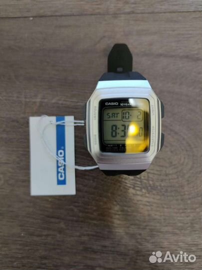 Новые наручные часы Casio
