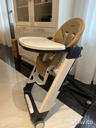 Детский стульчик для кормления peg perego