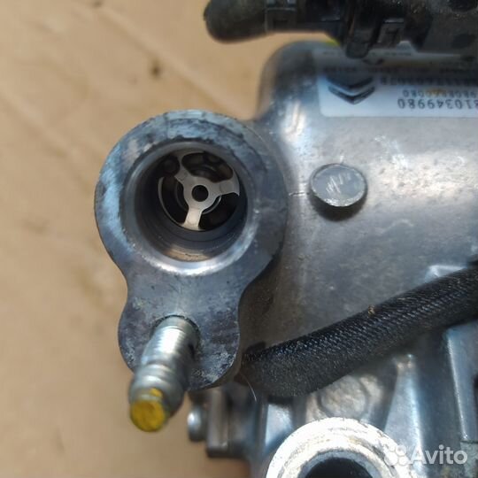 Компрессор кондиционера Peugeot Citroen