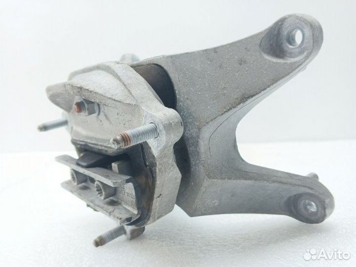 Опора кпп Audi A6 C7 1.8 CYG 2018