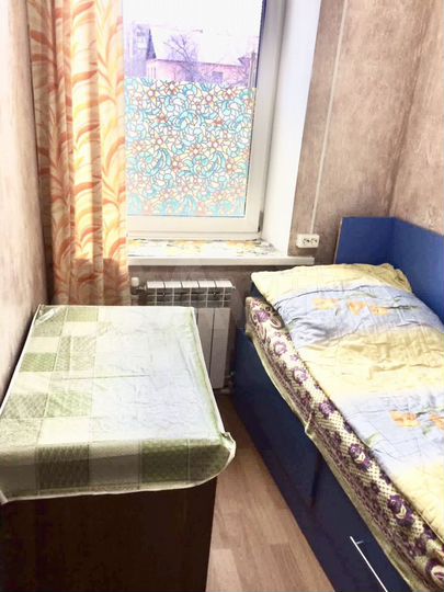 Комната 12 м² в 4-к., 2/2 эт.