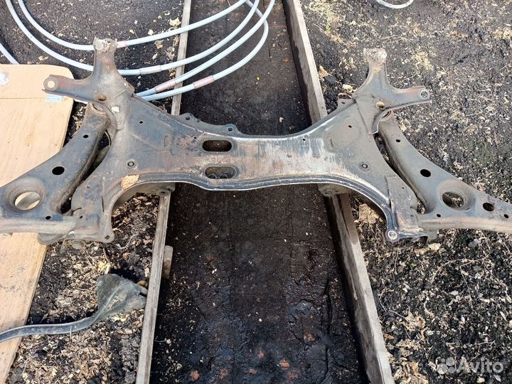 Подрамник от Toyota