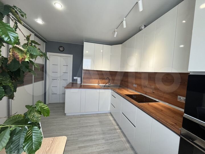 2-к. квартира, 56 м², 12/24 эт.
