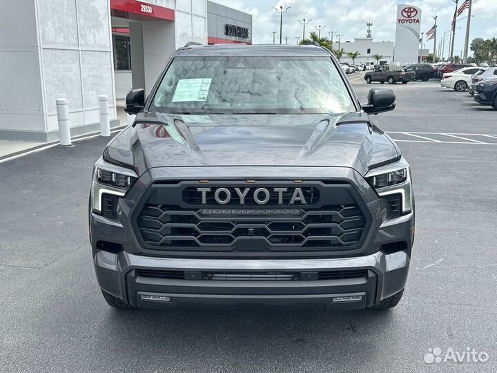 Toyota Sequoia 3.5 AT, 2023, 1 км