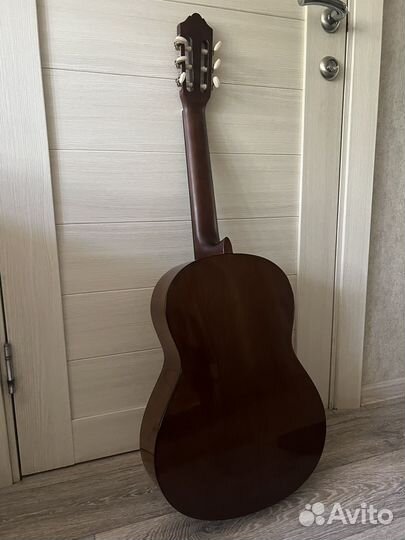 Акустическая гитара yamaha C40