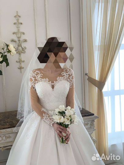 Свадебное платье