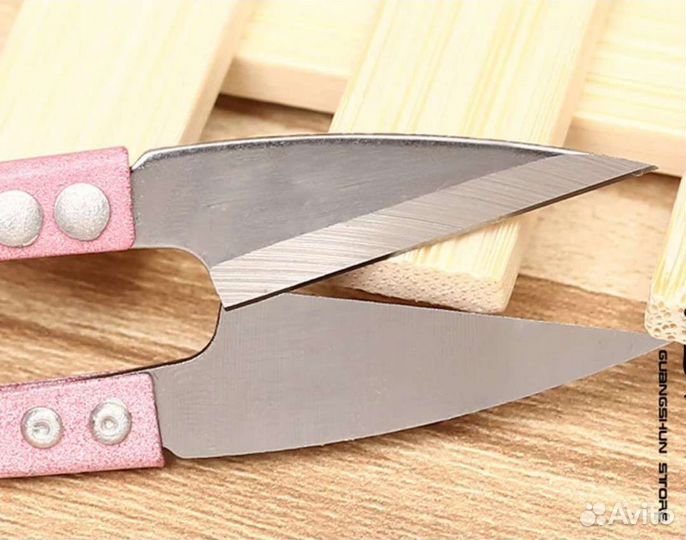 Аксессуар для шитья(распарыватель,ножницы)