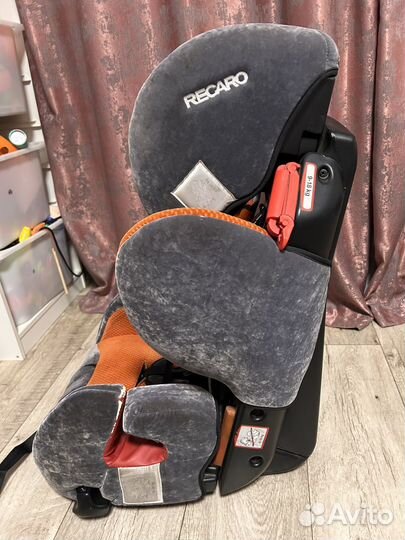 Автомобильное кресло Recaro young sport