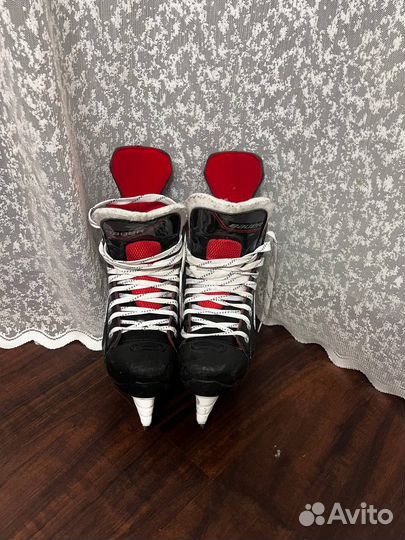 Хоккейные коньки bauer nsx sr