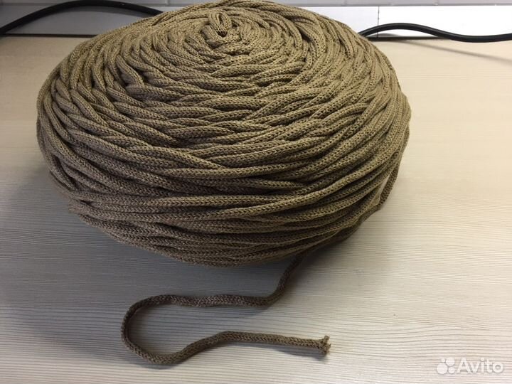 Шнур (акрил)