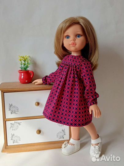 Платье для кукол Паола Рейна