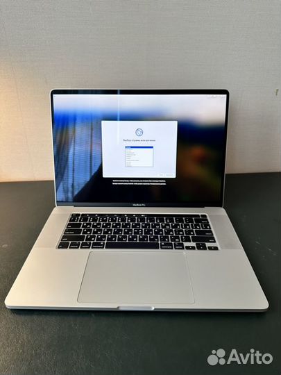 Macbook pro 16 i9 32gb 5600m