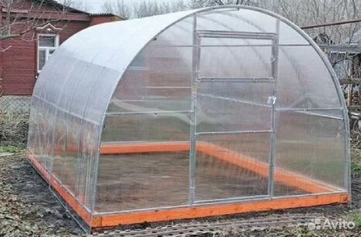 Теплица арочная