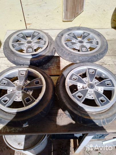 Колёса на детскую коляску