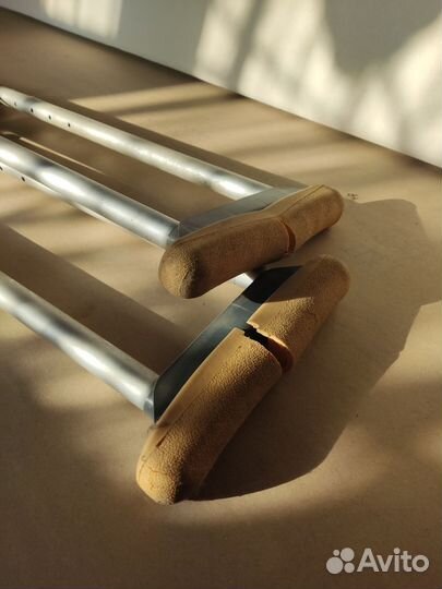 Костыли подмышечные