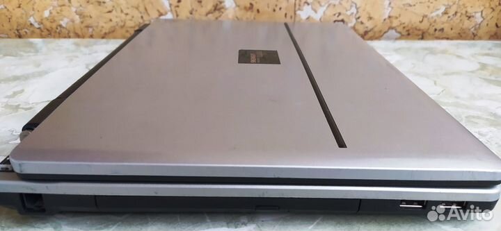 Ноутбук Fujitsu-Siemens Amilo Pi 2515