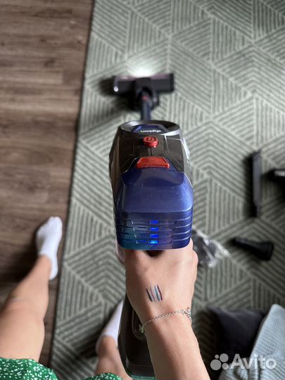 Пылесос dyson v8