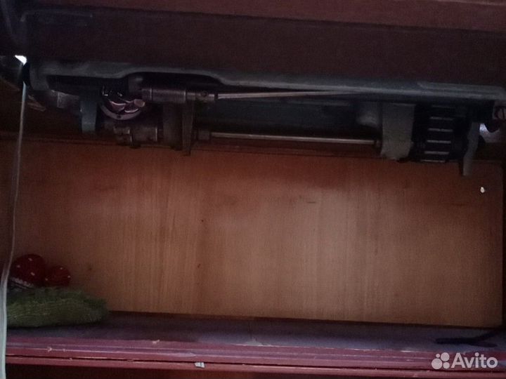 Швейная машина Лада т237